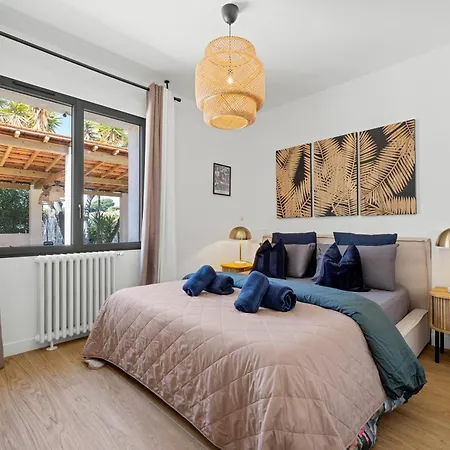 Renting - Bellet - Live A Dream Pool 3 Bedroom Garden Parking