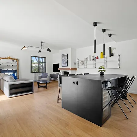 Renting - Bellet - Live A Dream Pool 3 Bedroom Garden Parking