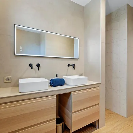 Villa Renting - Bellet - Live A Dream Pool 3 Bedroom Garden Parking *