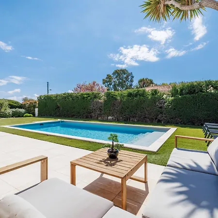Renting - Bellet - Live A Dream Pool 3 Bedroom Garden Parking